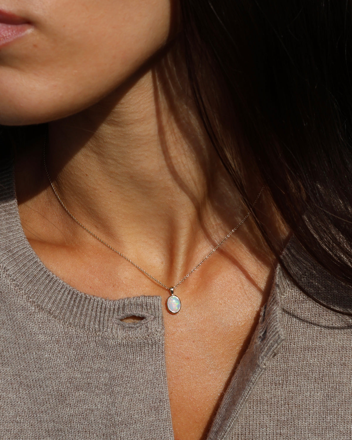 Crystal Opal Pendant - 9K Yellow Gold