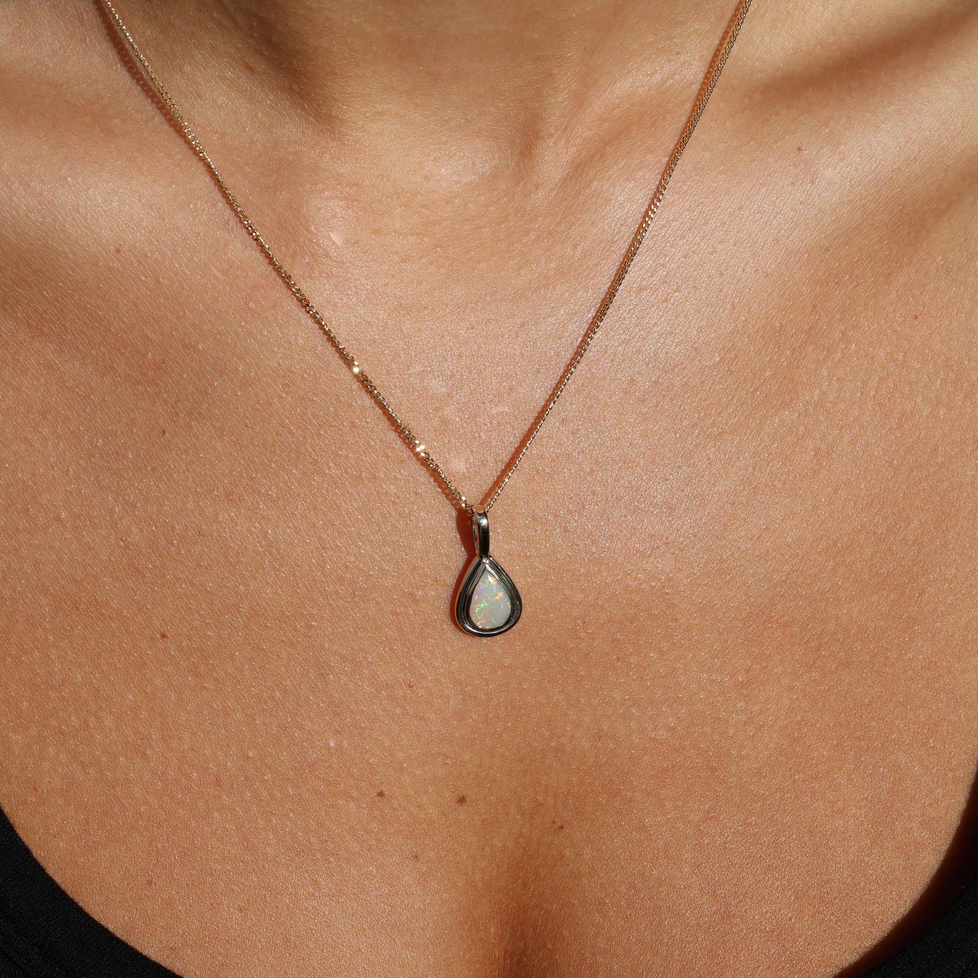 Crystal Opal Pendant - 9K Yellow Gold