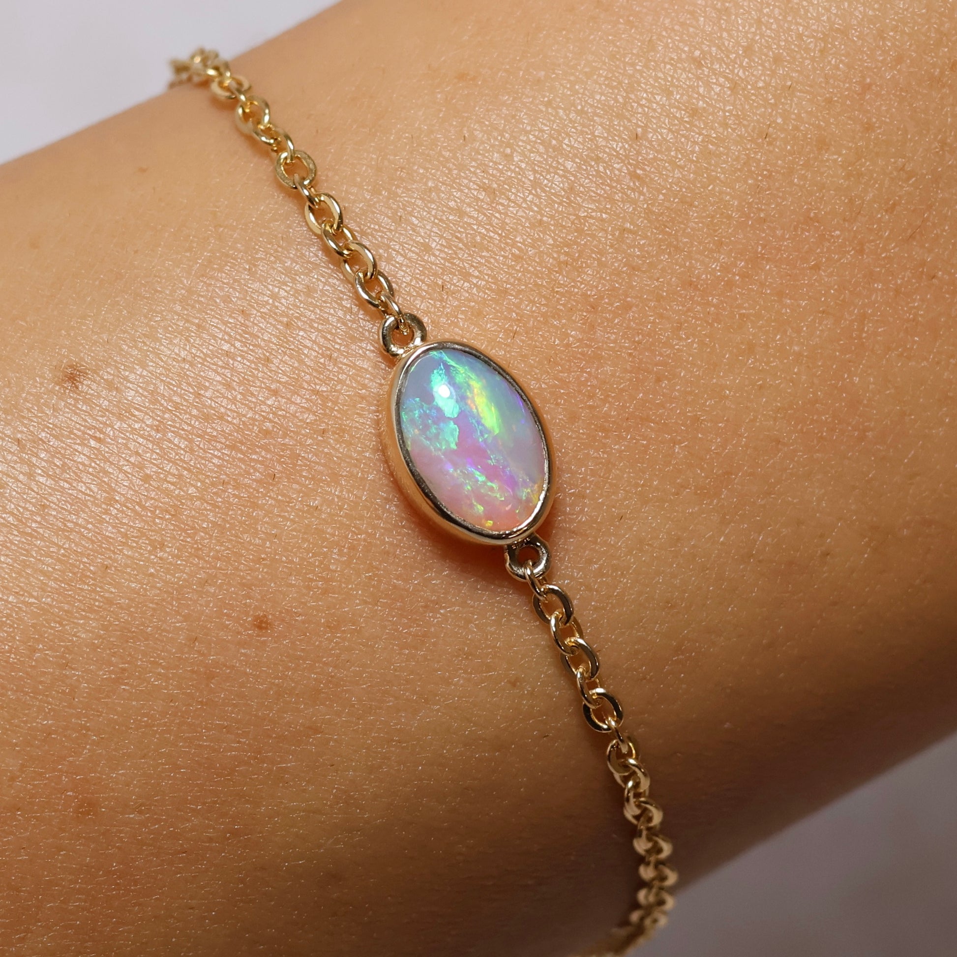 Crystal Opal Bracelet - 9K Yellow Gold