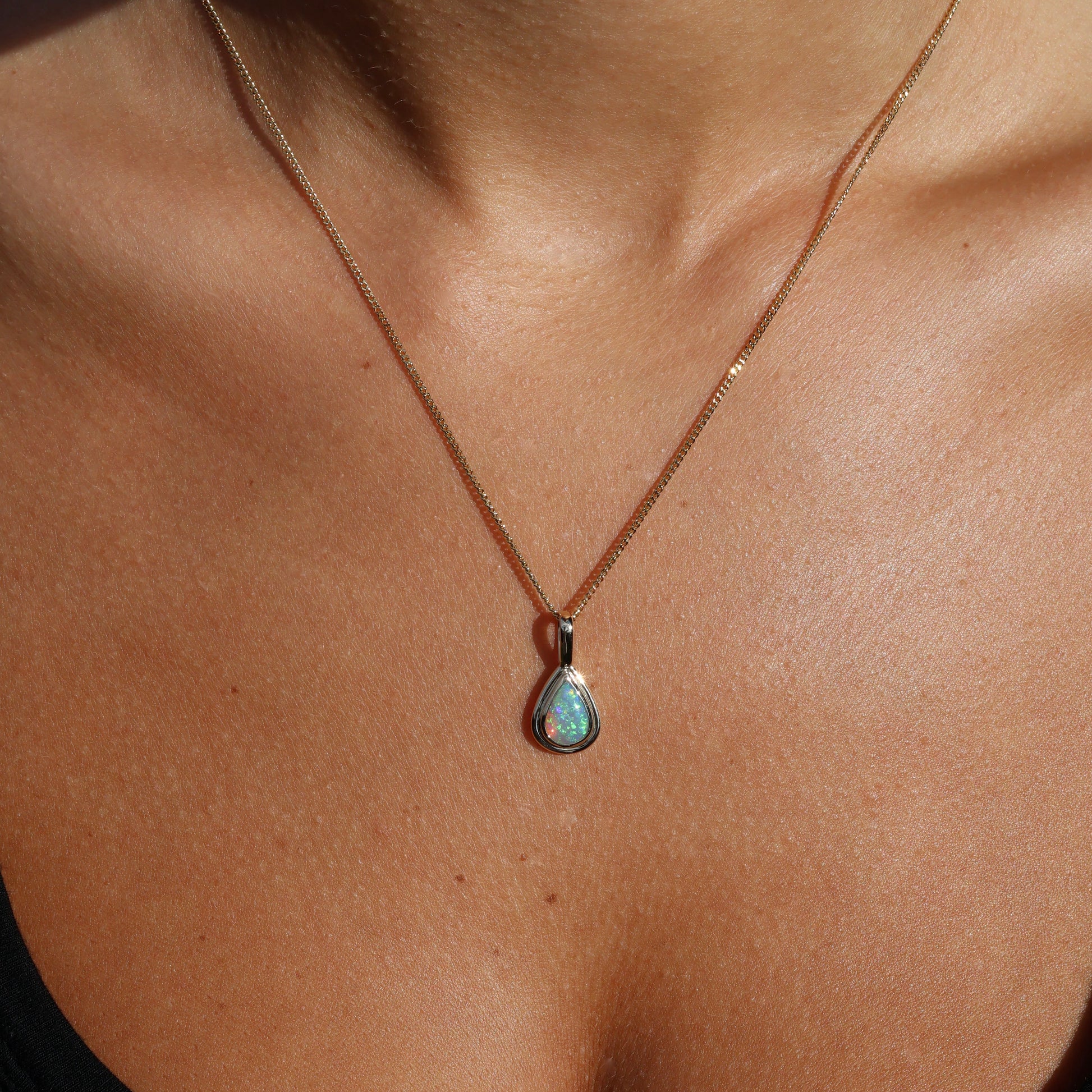 Crystal Opal Pendant - 9k Yellow Gold