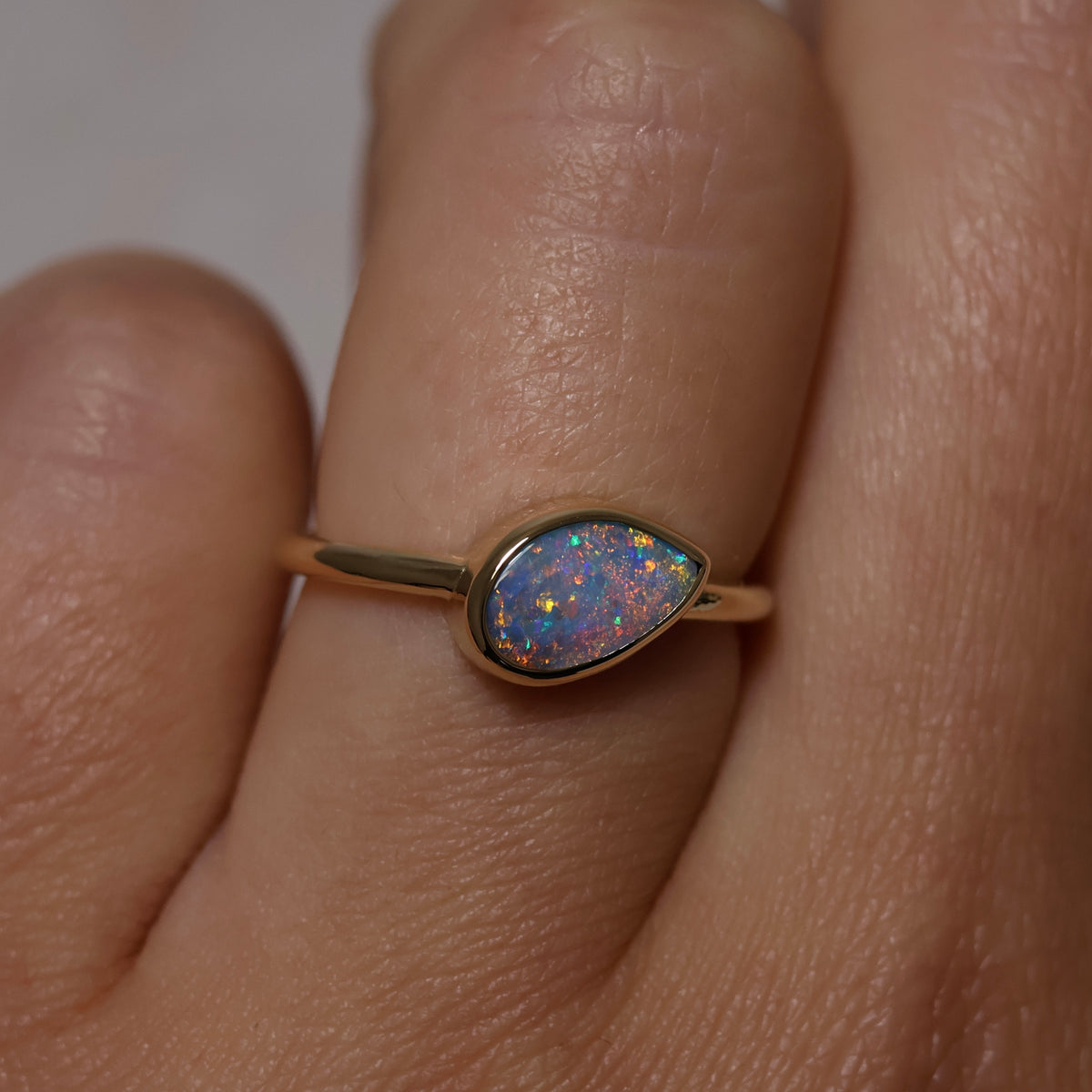 Boulder Opal ring - 14K Yellow Gold
