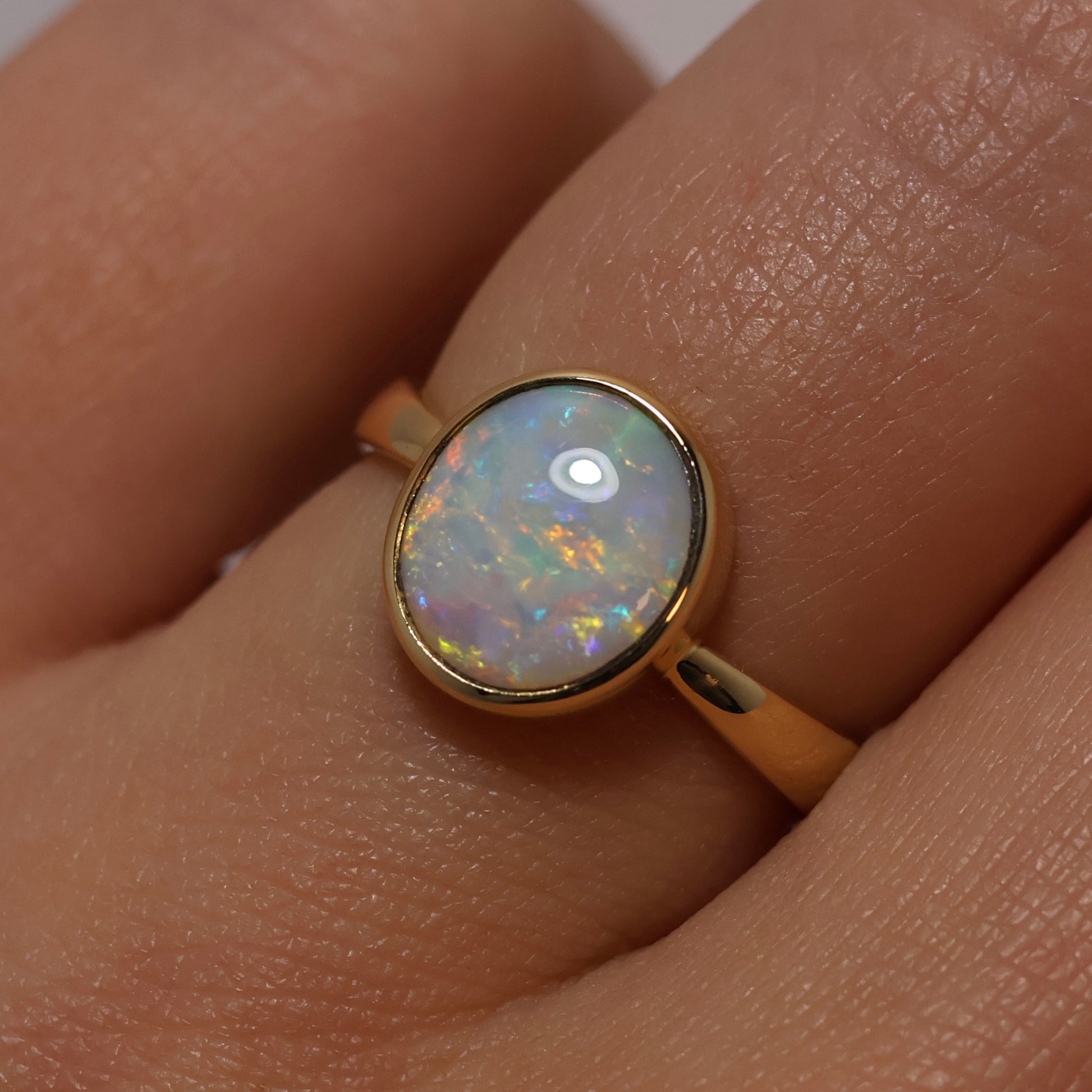 Round Crystal Opal Ring - 18K Yellow Gold