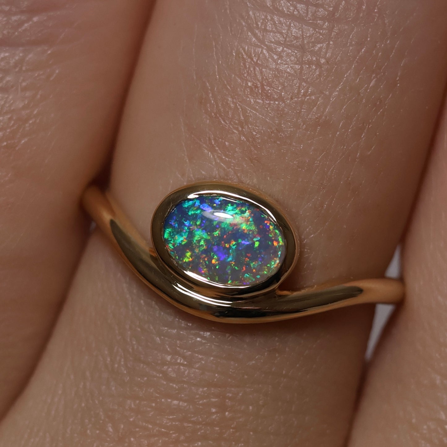 Semi Black Opal Ring - 9K Yellow Gold