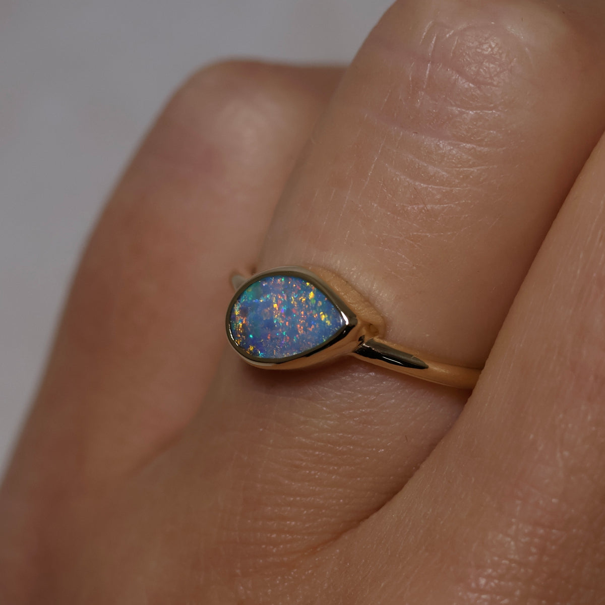 Boulder Opal ring - 14K Yellow Gold