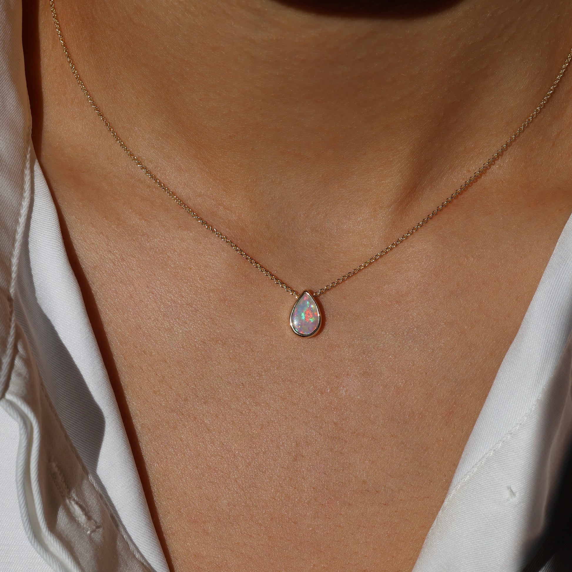 Teardrop Pendant - 9K Yellow Gold