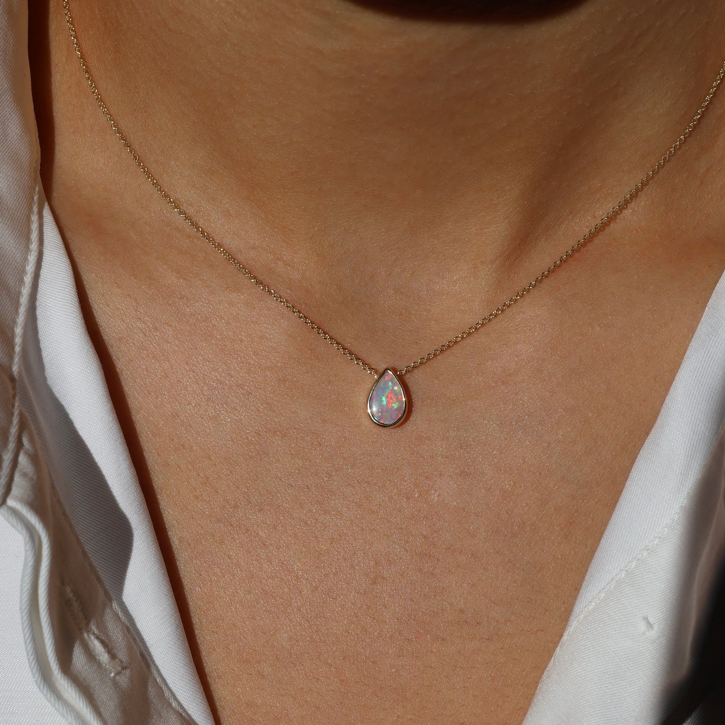 Crystal Opal Pendant - 9K Yellow Gold