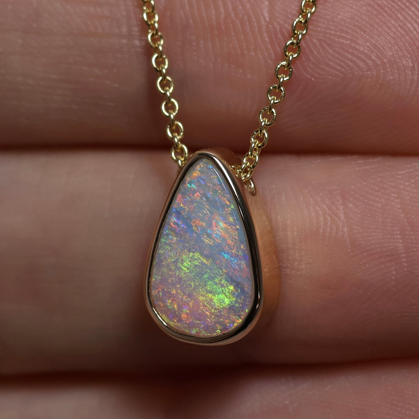 Teardrop Pendant - 9K Yellow Gold