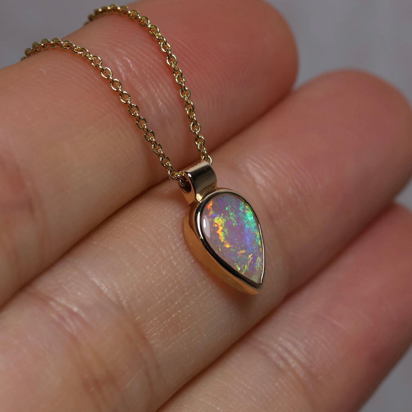 Tear Drop Pendant - 9K Yellow Gold