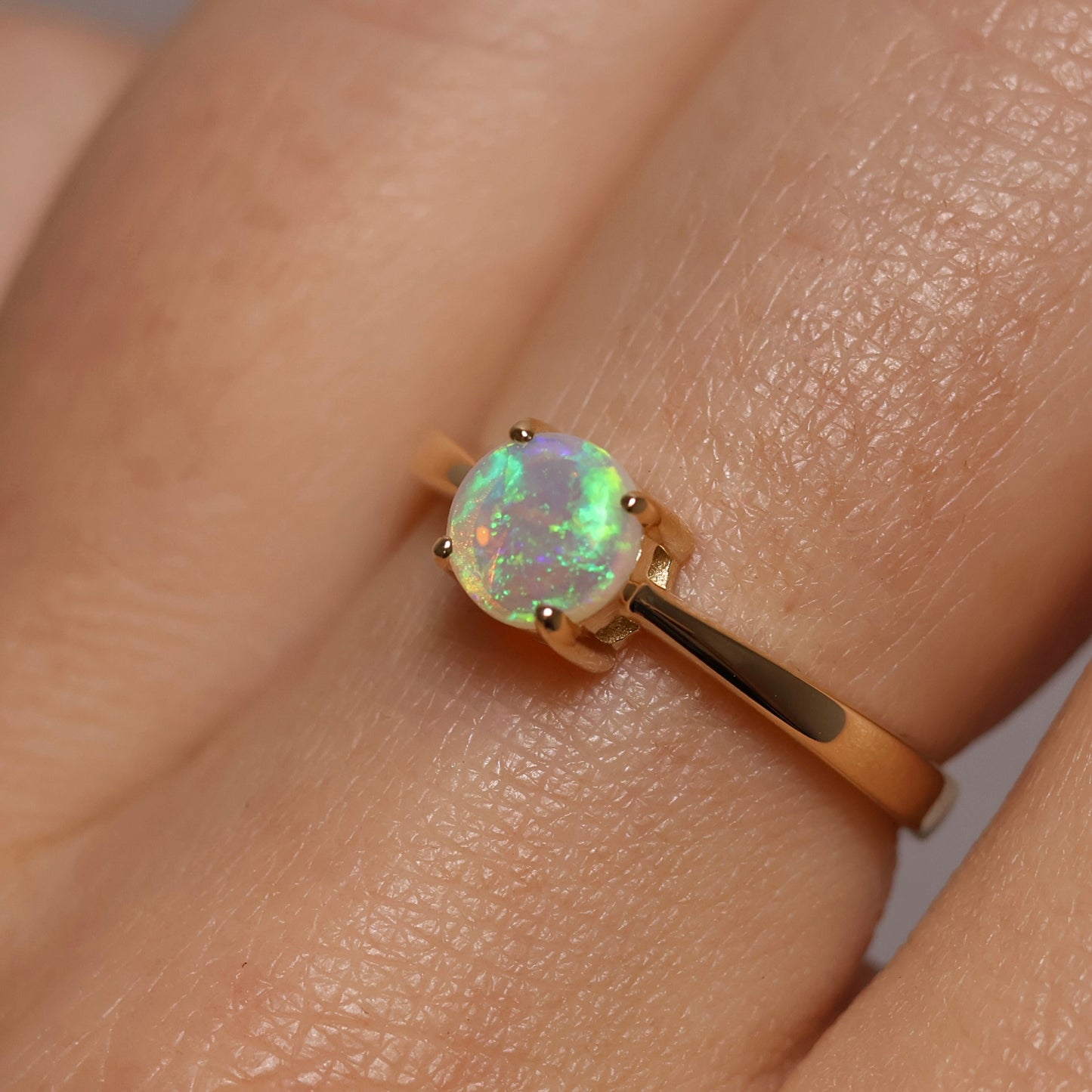 Crystal Opal ring - 14K Yellow Gold