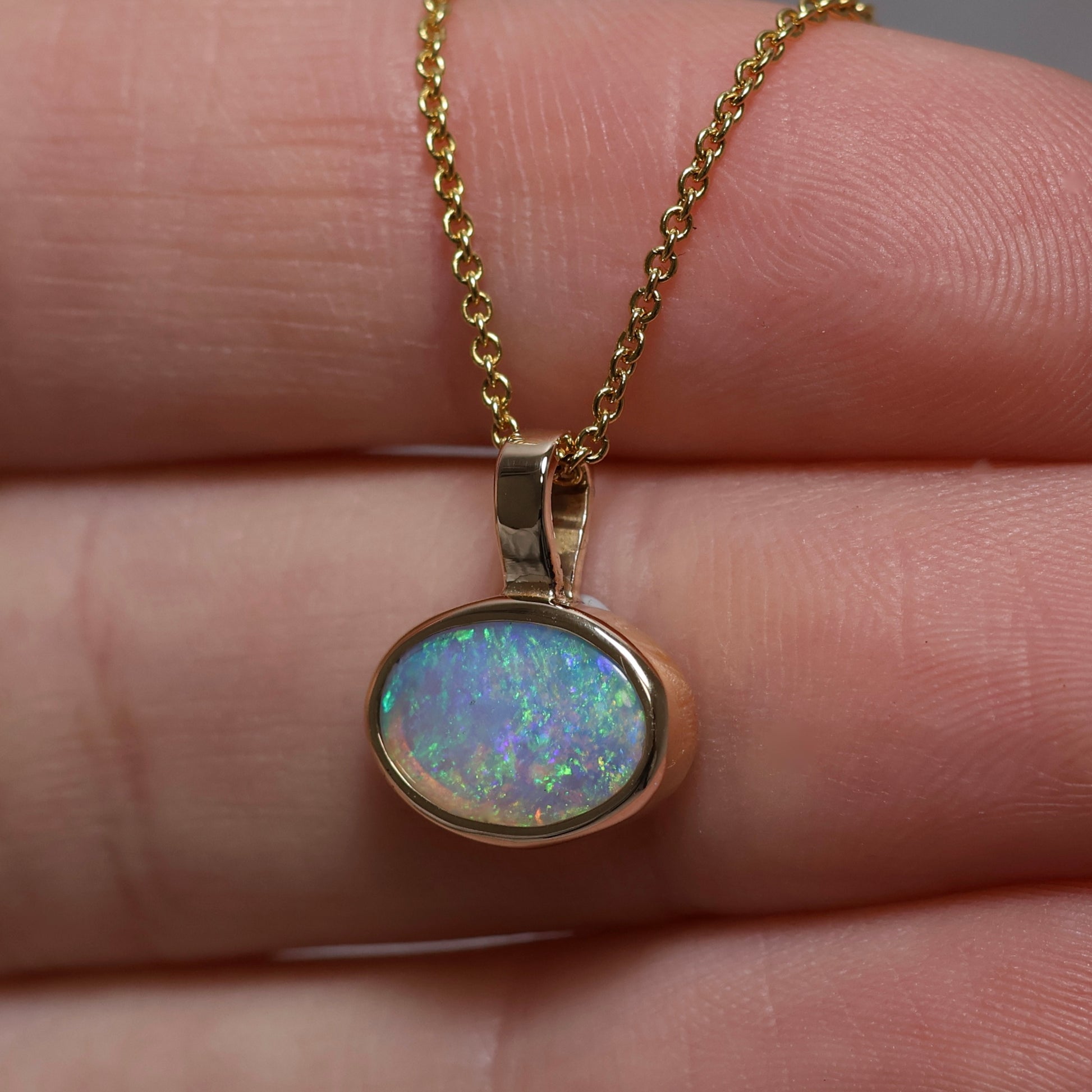 Crystal Opal Pendant - 9K Yellow Gold