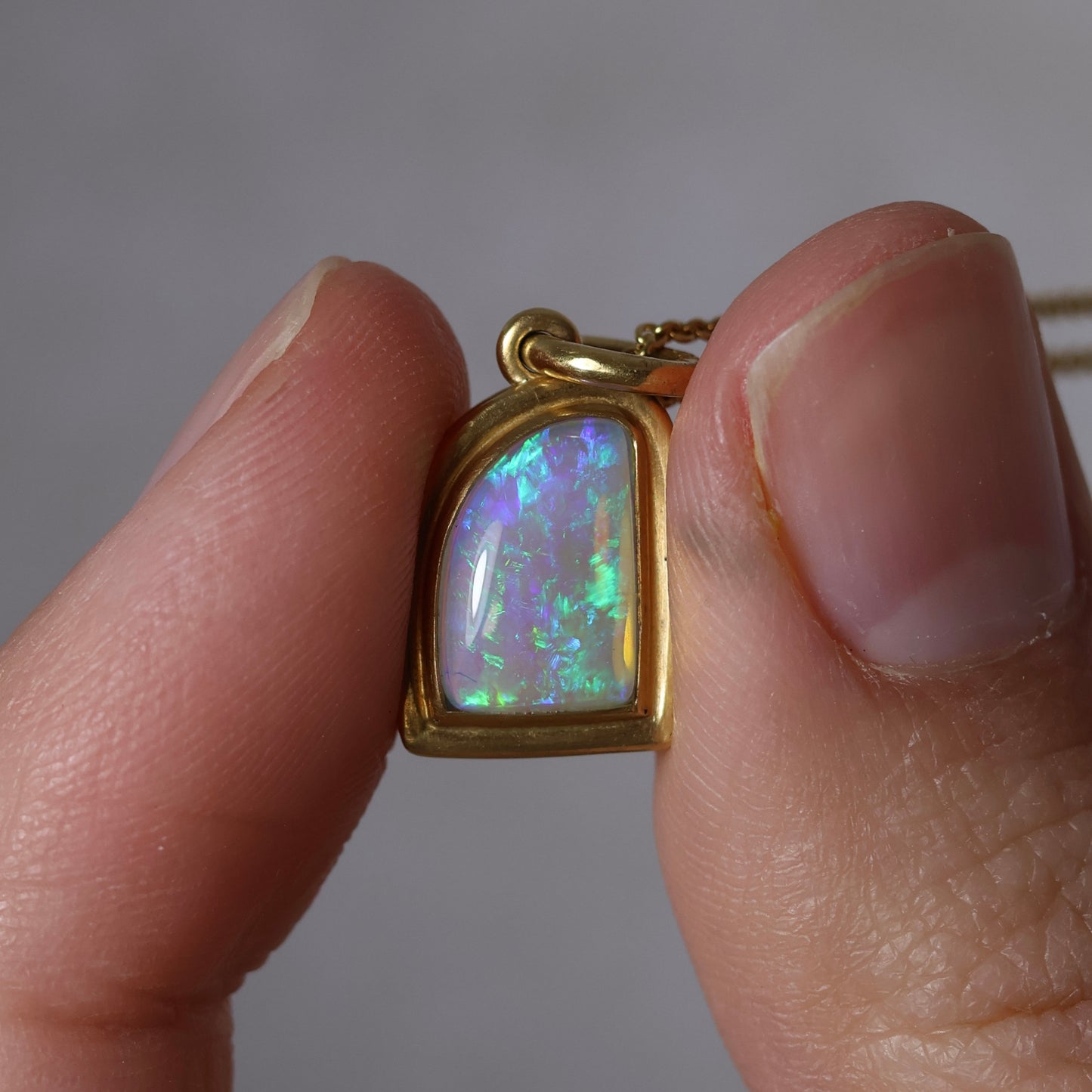 Crystal Opal Pendant - Satin Finish 18K Yellow Gold