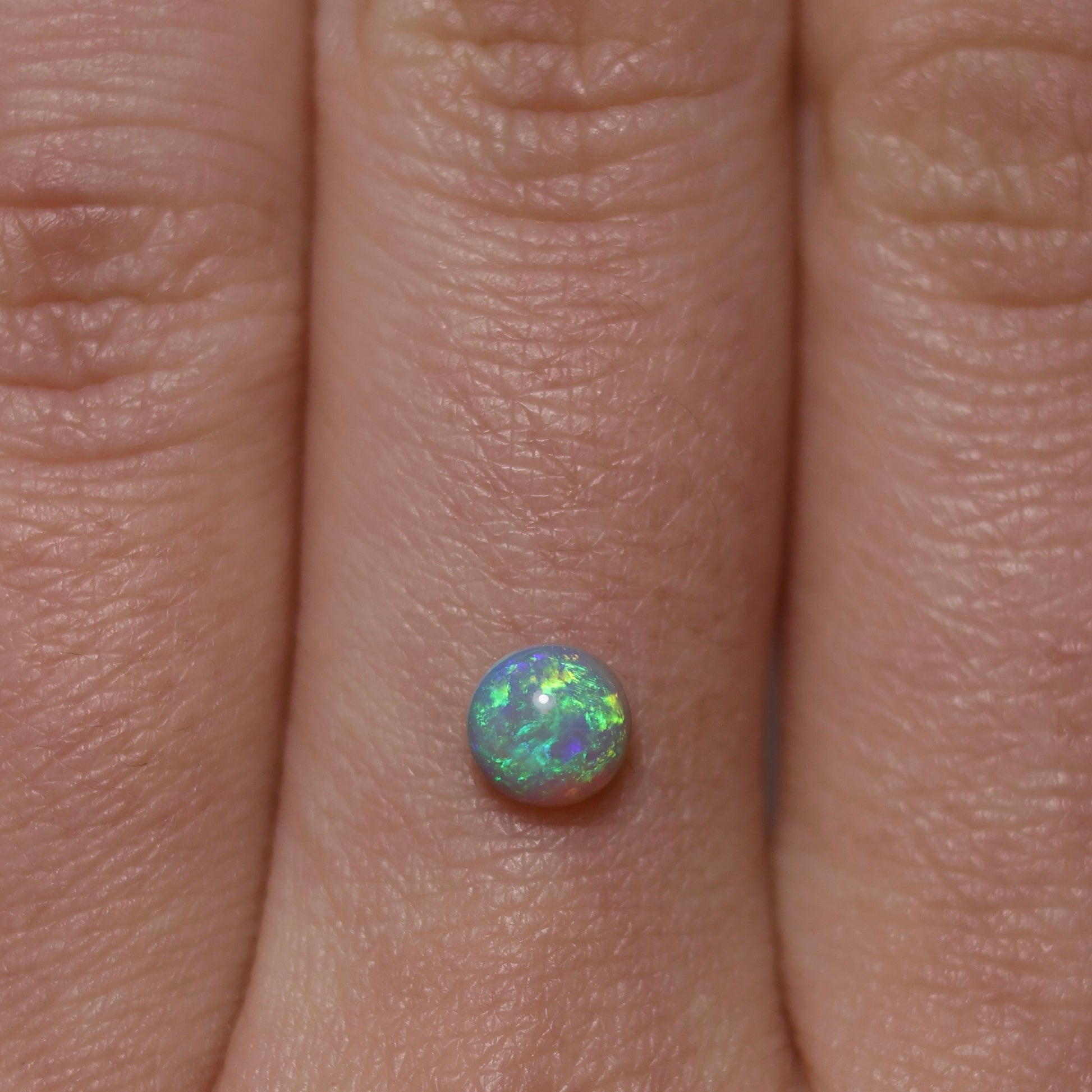 0.56ct Mintabie Crystal Opal