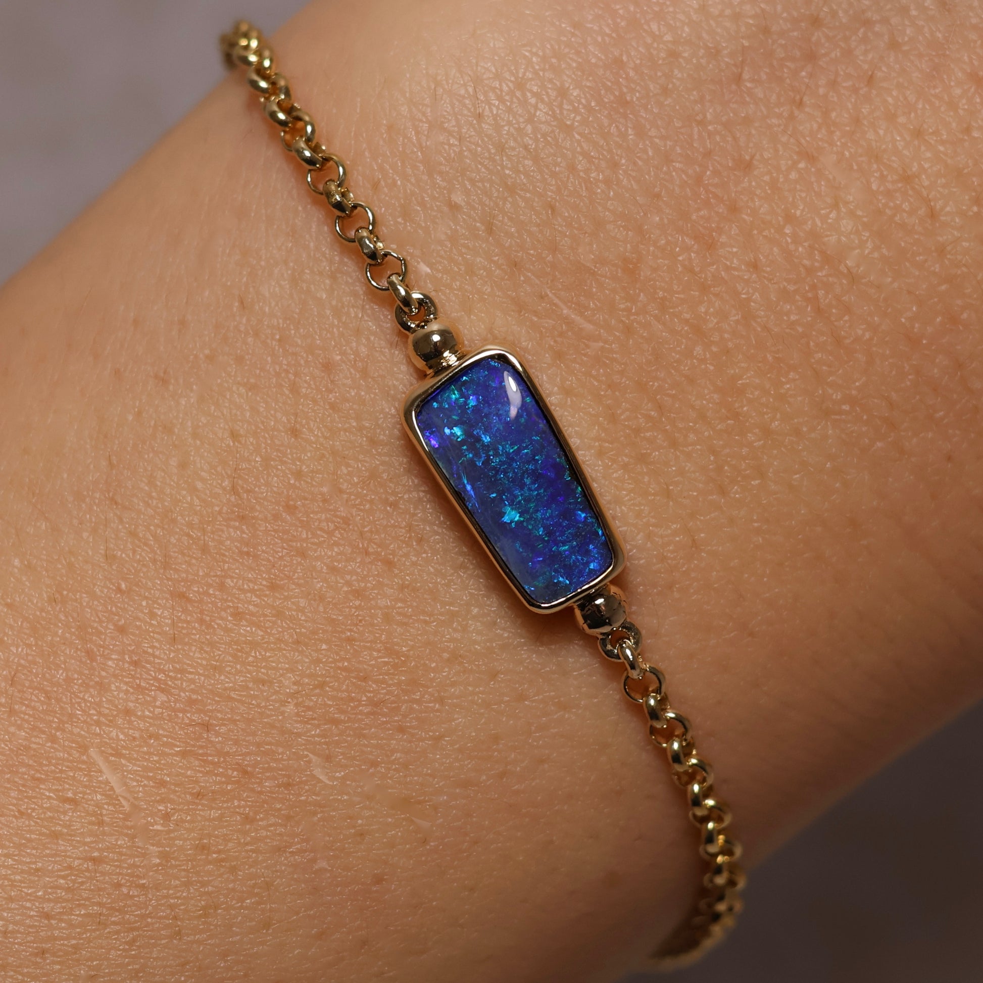 Boulder Opal Bracelet - 9K Yellow Gold