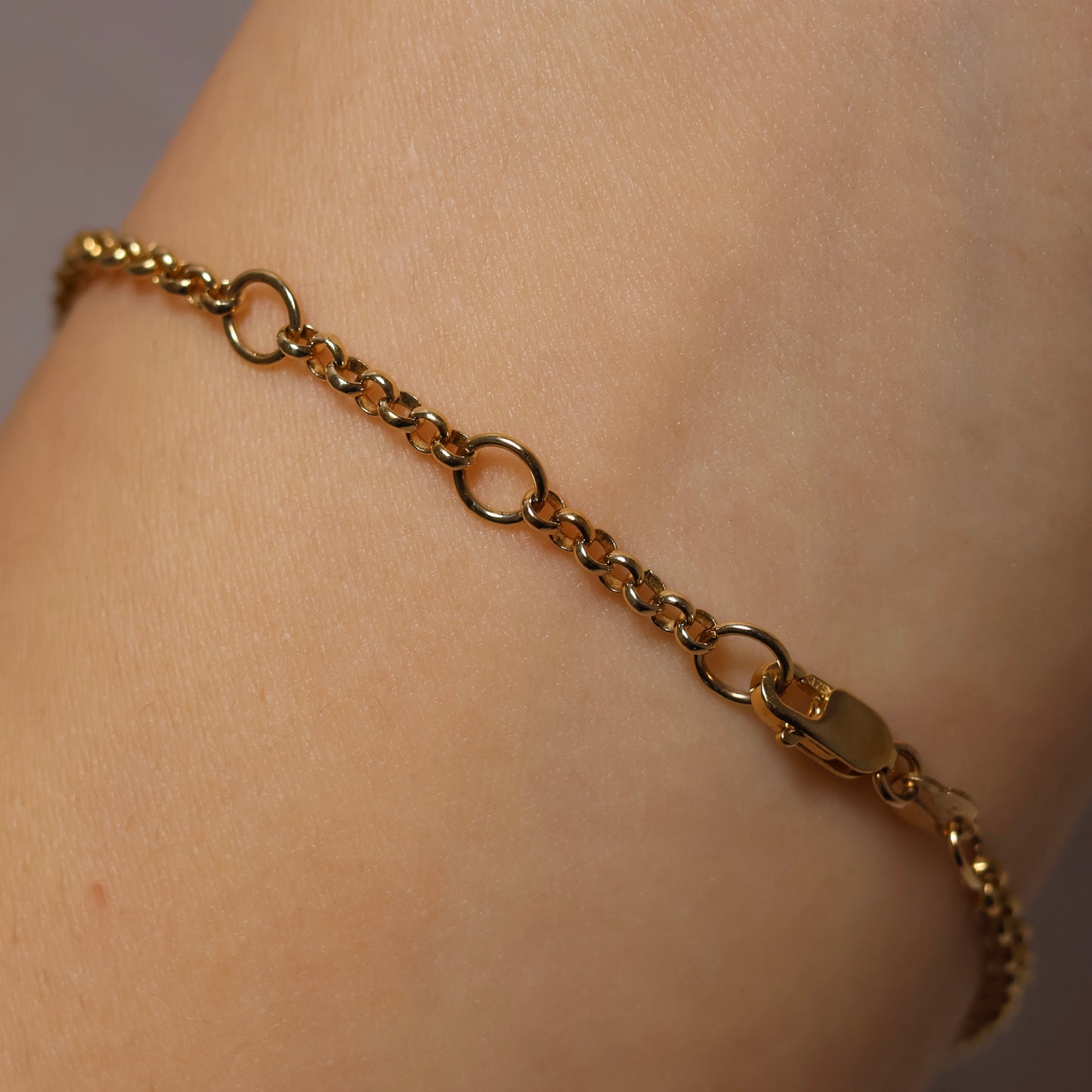 Boulder Opal Bracelet - 9K Yellow Gold