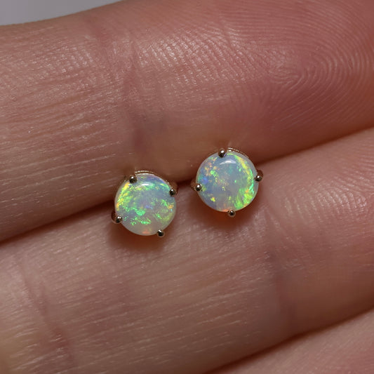 5mm Round Crystal Claw Studs - 14K Yellow Gold