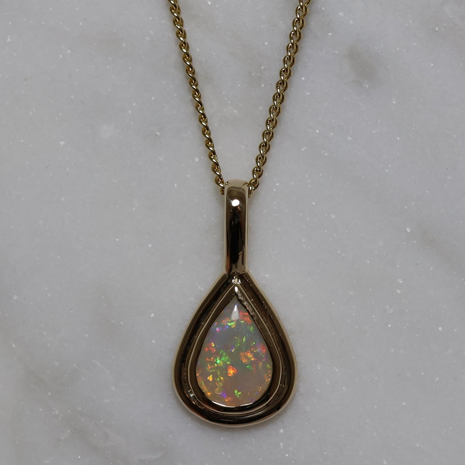 Crystal Opal Pendant - 9K Yellow Gold